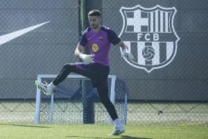 每体：德科与霍安-加西亚的经纪人会面，讨论球员的注册问题