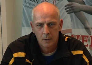 巴斯勒：我认为拜仁的阵容深度还不够，应该再签下一两名球员