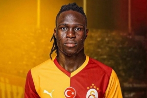 记者：加拉塔萨雷引进摩纳哥中卫辛格达协议，转会费3000万欧