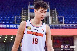 直播吧：徐昕与广州签的是4年B类合同 广东希望加入回购条款