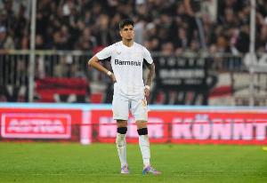 记者：因卡皮耶在等动身许可，基维奥尔离队取决于因卡皮耶的转会