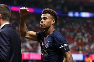 今晚将是杜埃今年代表巴黎出战的第46场比赛，五大联赛球员中最高