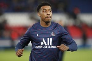 队报：金彭贝可能结束巴黎圣日耳曼生涯，未来几天内赴卡塔尔踢球