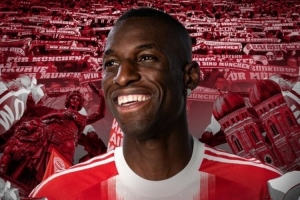 吧友觉得够用吗？记者：杰克逊加盟后，拜仁内部对阵容感到满意