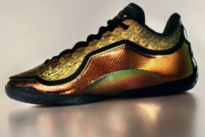 球鞋记者：耐克发布詹23新配色 用于纪念老詹成总得分破4万首人