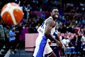 字母哥差一助三双！斯潘：应该“宰了”他哥哥 他错失了一个上篮