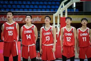 媒体人：中国篮球复兴不仅停留在成年国家队 各梯队都有不错苗子