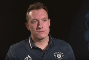 菲尔-琼斯：阿莫林是个有新想法的教练，曼联必须给他更多的支持