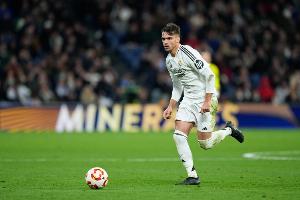 每体：劳尔-阿森西奥滑落为皇马第四中卫，必须重获阿隆索的信任