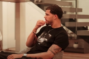 小波特：一个男人可与千万个女人发生关系 但不想自己的女人这样