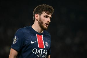 记者：K77未参加巴黎的欧冠赛前合练，只与体能教练进行恢复工作