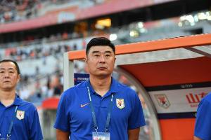 鲁媒：李霄鹏、韩鹏将迎来教练生涯首度对决 克雷桑有望回归