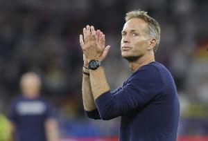 尤尔曼德：在今天的比赛中，勒沃库森没有展现出应有的纪律性