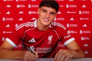 斯洛特谈莱奥尼伤情：需要进一步评估，球员情绪令我有些不安