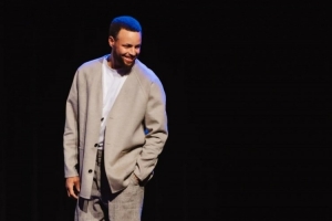 库里：进NBA曾是一个遥不可及的梦想 我的超能力是职业精神