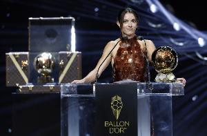 邦马蒂：此前有球员未获重大团队荣誉却拿金球，比如罗德里、梅西