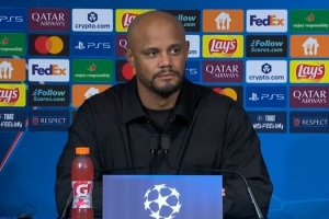 拒绝捧杀！孔帕尼：11月不会发欧冠奖杯 16连胜不意味着我们很强