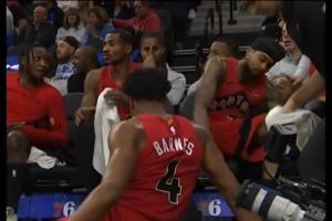 NBA官方：英格拉姆怒砸水瓶导致比赛延误 被罚款2.5万美元