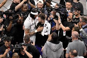 老里：独行侠很优秀 他们得挺过这艰难时期 东契奇的事不会消失